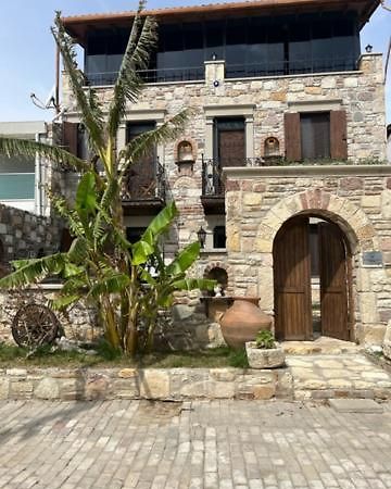 Ionia Liberty Stone Hotel Foça Bagian luar foto