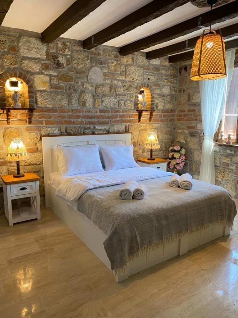 Ionia Liberty Stone Hotel Foça Bagian luar foto