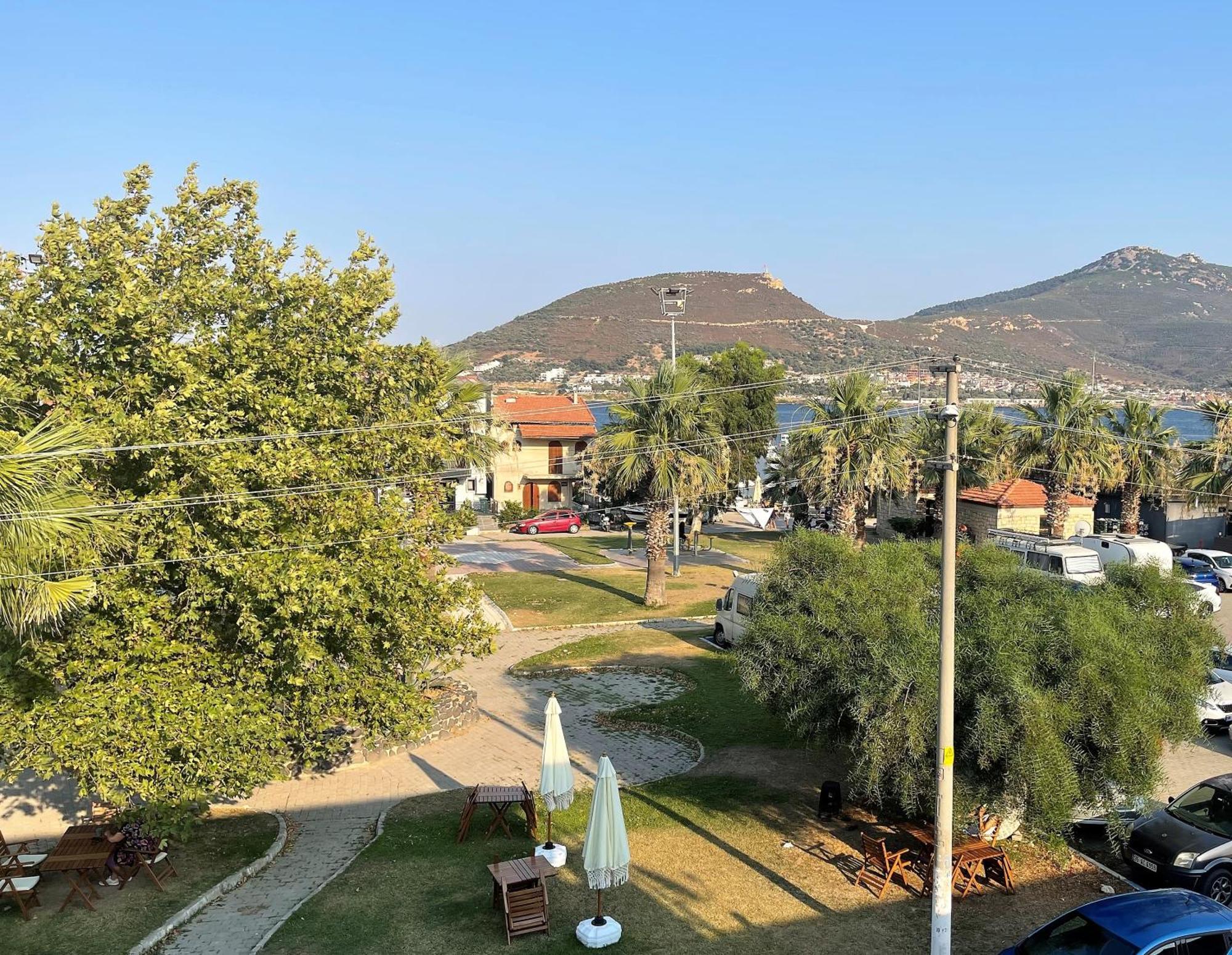 Ionia Liberty Stone Hotel Foça Bagian luar foto